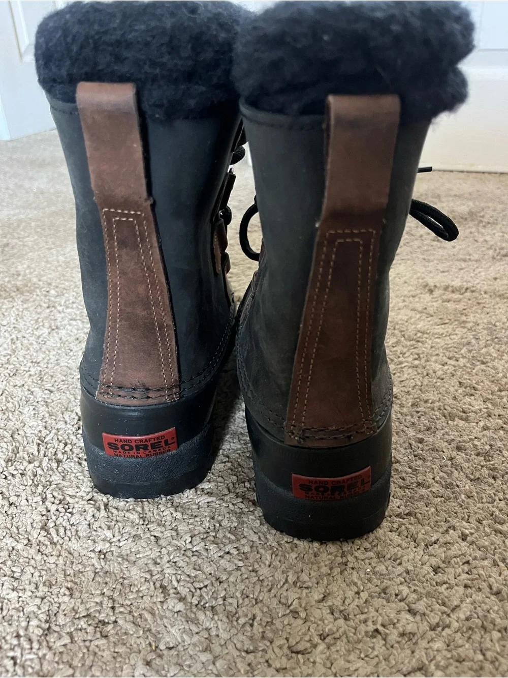 Sorel Black Lace-Up Winter Boots with Fleece Cuff